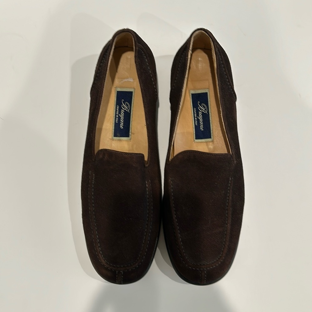 Vintage Bragano Suede 8 1/2 Medium Mens Loafers. Crafted in Italy.